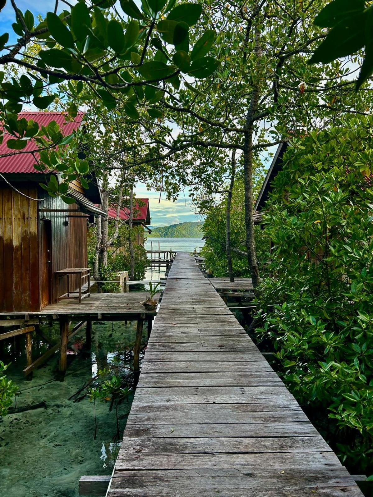 Villa Raja Ampat Blue Sea Besir Esterno foto